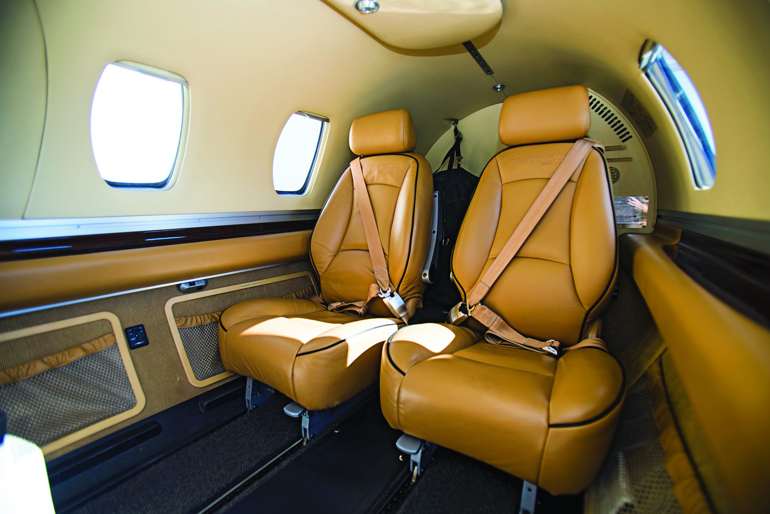jet Eclipse 550